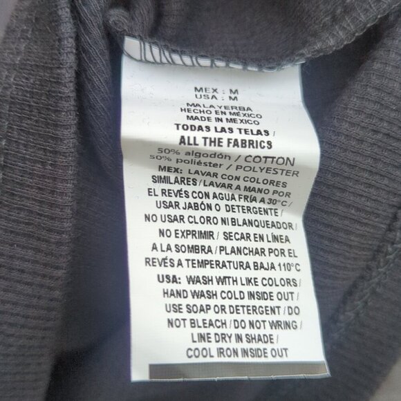 Women's Black T-Shirt Born Strong Anti Bullying - Size M Fits Like Small NWT - Picture 4 of 4